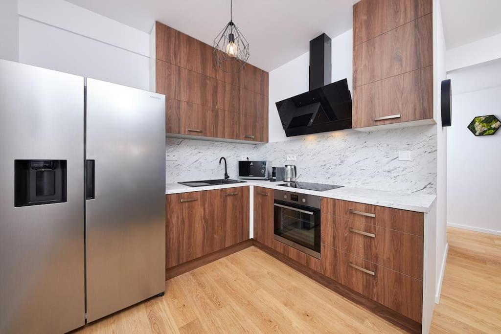 5Min2Centre, View & Free Parking Apartment บราติสลาวา ภายนอก รูปภาพ